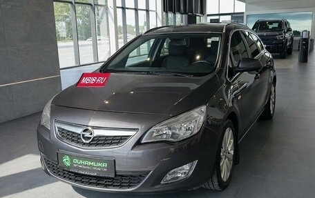 Opel Astra J, 2011 год, 630 000 рублей, 3 фотография