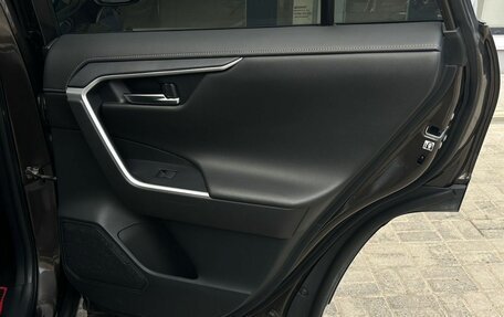 Toyota RAV4, 2021 год, 2 790 000 рублей, 22 фотография