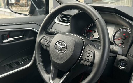 Toyota RAV4, 2021 год, 2 790 000 рублей, 27 фотография