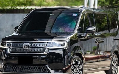 Honda Stepwgn, 2023 год, 2 450 000 рублей, 1 фотография