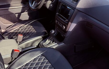 Skoda Yeti I рестайлинг, 2017 год, 1 200 000 рублей, 11 фотография