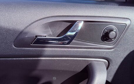 Skoda Yeti I рестайлинг, 2017 год, 1 200 000 рублей, 14 фотография