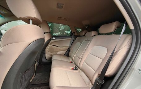 Hyundai Tucson III, 2019 год, 2 335 000 рублей, 12 фотография
