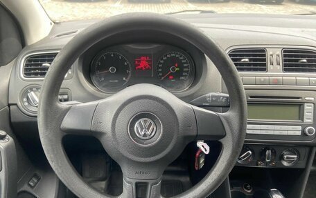 Volkswagen Polo VI (EU Market), 2010 год, 630 000 рублей, 11 фотография