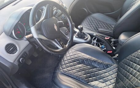 Chevrolet Cruze II, 2013 год, 600 000 рублей, 10 фотография