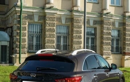 Infiniti QX70, 2016 год, 2 390 000 рублей, 8 фотография