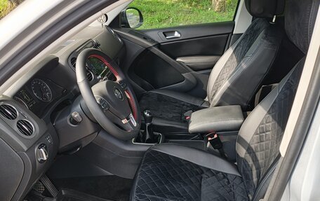 Volkswagen Tiguan I, 2011 год, 920 000 рублей, 11 фотография