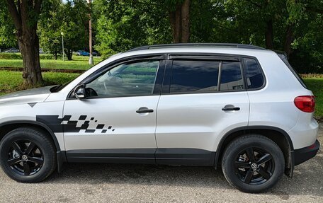 Volkswagen Tiguan I, 2011 год, 920 000 рублей, 5 фотография