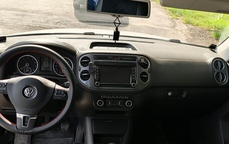 Volkswagen Tiguan I, 2011 год, 920 000 рублей, 10 фотография