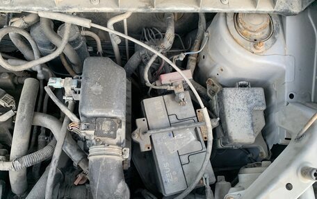 Toyota bB I рестайлинг, 2002 год, 495 000 рублей, 19 фотография