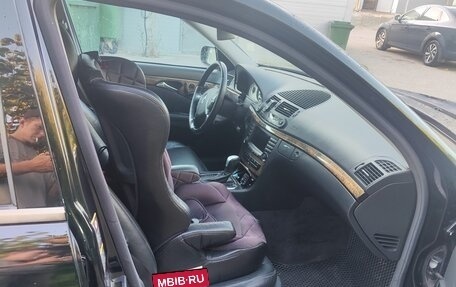 Mercedes-Benz E-Класс, 2004 год, 670 000 рублей, 7 фотография