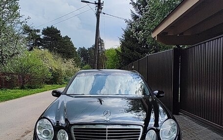 Mercedes-Benz E-Класс, 2004 год, 670 000 рублей, 2 фотография