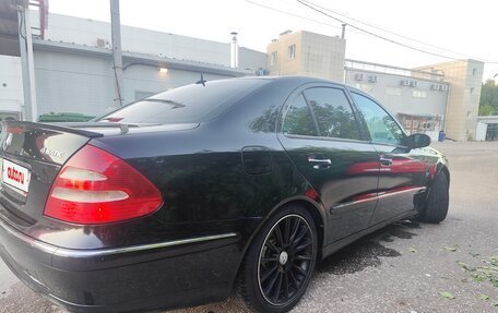 Mercedes-Benz E-Класс, 2004 год, 670 000 рублей, 14 фотография