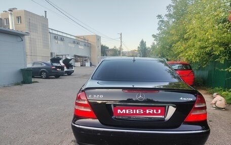 Mercedes-Benz E-Класс, 2004 год, 670 000 рублей, 13 фотография