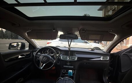 Mercedes-Benz CLS, 2011 год, 2 420 000 рублей, 3 фотография