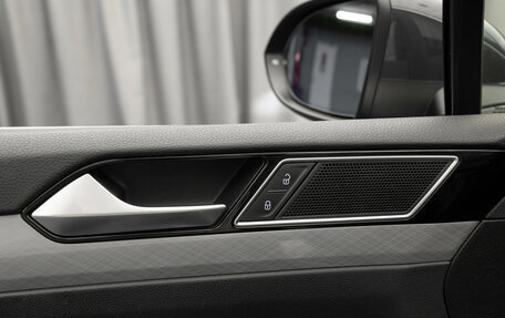 Volkswagen Passat B8 рестайлинг, 2021 год, 2 450 000 рублей, 21 фотография