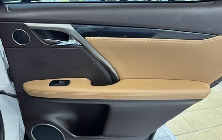Lexus RX IV рестайлинг, 2016 год, 3 350 000 рублей, 38 фотография