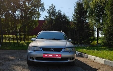 Opel Vectra B рестайлинг, 2001 год, 330 000 рублей, 1 фотография