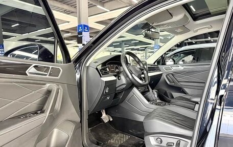 Volkswagen Tiguan II, 2023 год, 2 565 000 рублей, 7 фотография