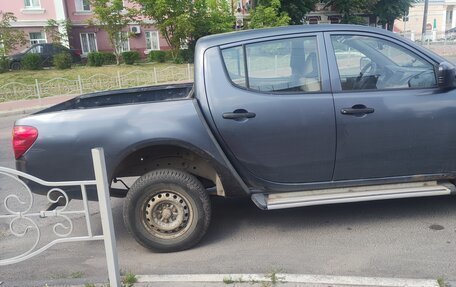 Mitsubishi L200 IV рестайлинг, 2007 год, 700 000 рублей, 2 фотография
