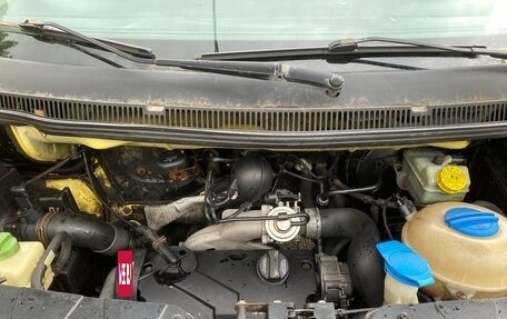 Volkswagen Transporter T5 рестайлинг, 2008 год, 720 000 рублей, 16 фотография