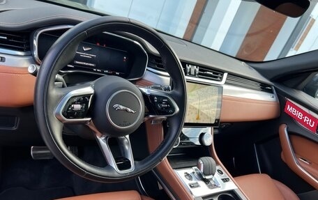 Jaguar F-Pace, 2023 год, 6 500 000 рублей, 10 фотография