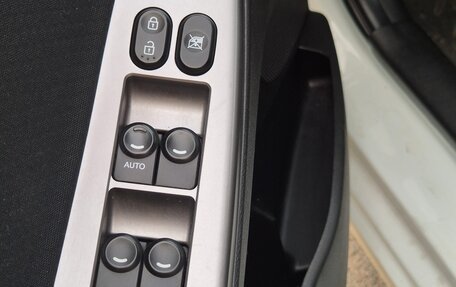 Hyundai Solaris II рестайлинг, 2014 год, 720 000 рублей, 13 фотография