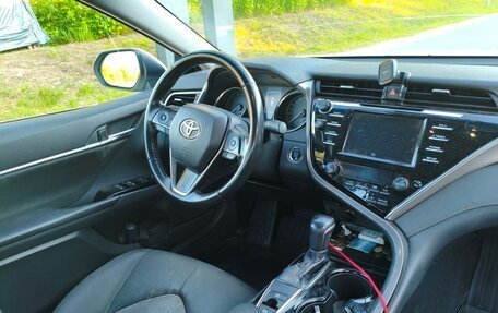 Toyota Camry, 2018 год, 2 150 000 рублей, 7 фотография