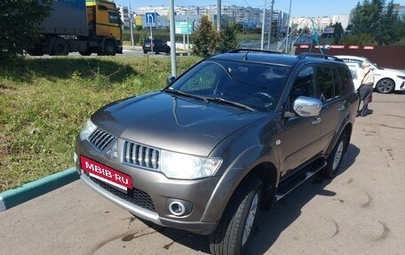 Mitsubishi Pajero Sport II рестайлинг, 2011 год, 1 500 000 рублей, 3 фотография