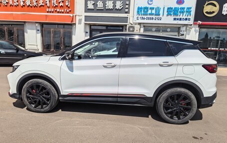 Geely Coolray I, 2022 год, 1 369 000 рублей, 8 фотография