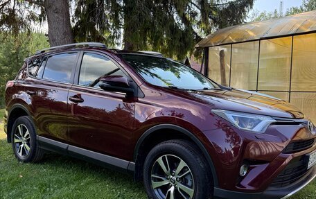 Toyota RAV4, 2016 год, 2 195 000 рублей, 4 фотография