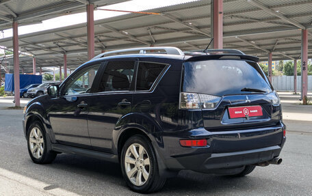 Mitsubishi Outlander III рестайлинг 3, 2010 год, 1 099 900 рублей, 5 фотография