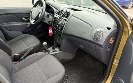 Renault Sandero II рестайлинг, 2015 год, 750 000 рублей, 13 фотография