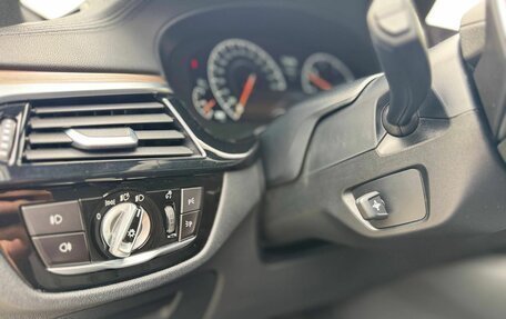 BMW 5 серия, 2019 год, 4 490 000 рублей, 15 фотография