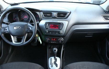 KIA Rio III рестайлинг, 2013 год, 910 000 рублей, 12 фотография