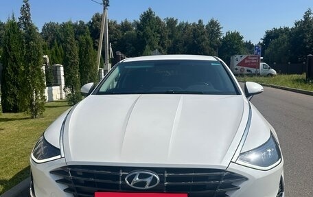 Hyundai Sonata VIII, 2020 год, 1 800 000 рублей, 1 фотография