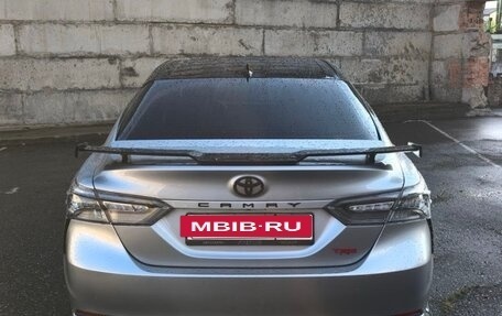 Toyota Camry, 2020 год, 3 700 000 рублей, 4 фотография