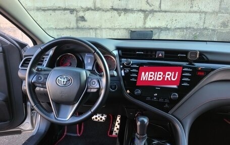 Toyota Camry, 2020 год, 3 700 000 рублей, 9 фотография