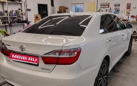 Toyota Camry, 2017 год, 2 100 000 рублей, 4 фотография