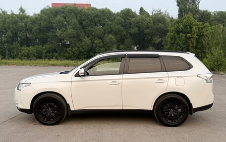 Mitsubishi Outlander III рестайлинг 3, 2012 год, 1 749 000 рублей, 4 фотография