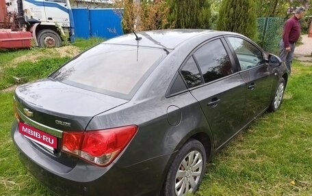 Chevrolet Cruze II, 2011 год, 400 000 рублей, 2 фотография