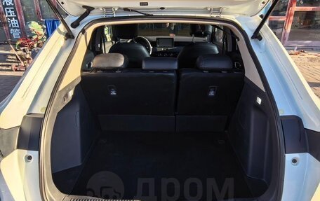 Honda Vezel, 2023 год, 1 750 000 рублей, 14 фотография