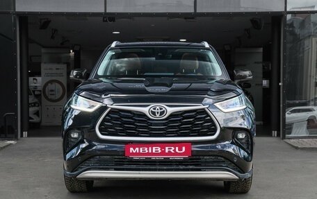 Toyota Highlander, 2023 год, 4 850 000 рублей, 3 фотография