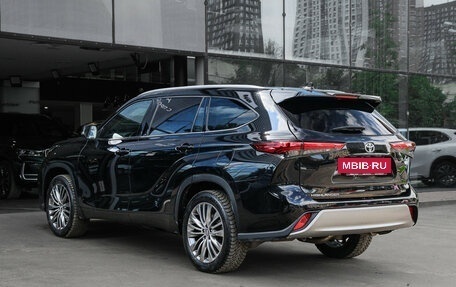 Toyota Highlander, 2023 год, 4 850 000 рублей, 7 фотография