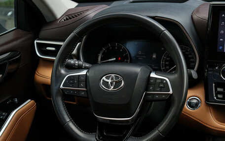 Toyota Highlander, 2023 год, 4 850 000 рублей, 12 фотография