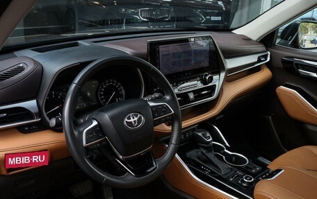 Toyota Highlander, 2023 год, 4 850 000 рублей, 13 фотография