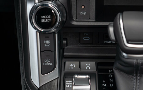 Toyota Land Cruiser, 2026 год, 15 990 000 рублей, 22 фотография