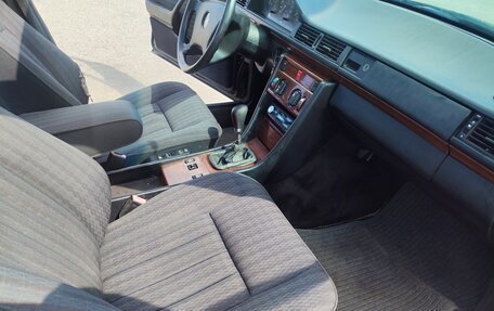 Mercedes-Benz W124, 1991 год, 190 000 рублей, 28 фотография