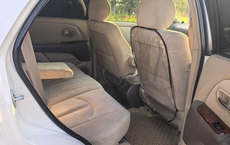 Toyota Harrier, 2002 год, 1 000 000 рублей, 10 фотография
