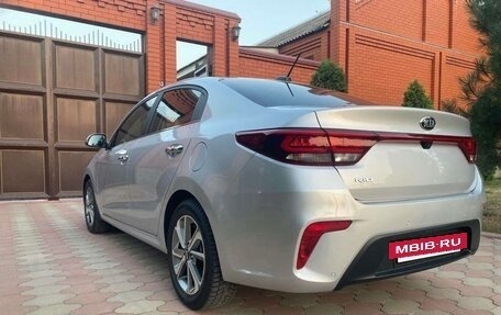 KIA Rio IV, 2020 год, 1 700 000 рублей, 2 фотография
